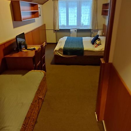 Hotel Maredis Rero Korenov Luaran gambar